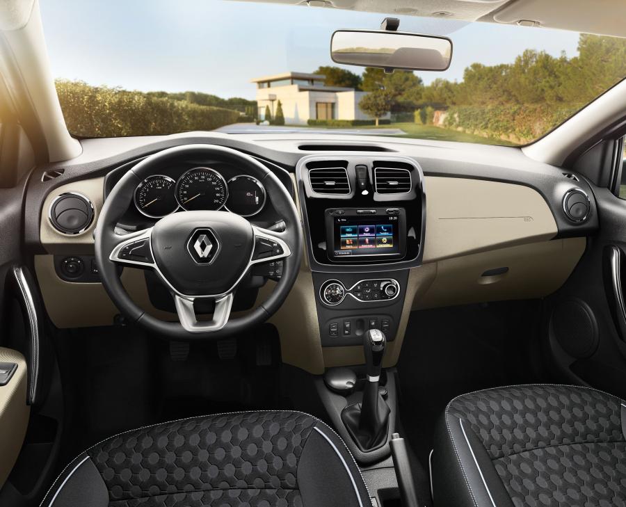 Торпедо Renault Logan 2018 года  (CIS) (фото 5 из 7)
